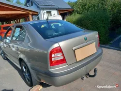 Beżowy Używany 2010 Skoda Octavia Tour Sedan/Limuzyna | 21 000 zł (Dość drogi)