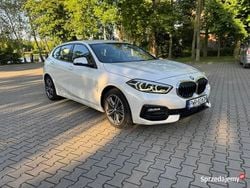 Biały Używany 2021 BMW 118 Sport Line Hatchback | 86 000 zł (Dobra cena)