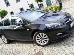 Brązowy Używany 2014 Opel Astra Kombi | 20 500 zł (Uczciwa cena)