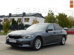 Szary (metalik) Używany 2021 BMW 318 Sedan/Limuzyna | 89 980 zł (Dobra cena)