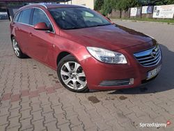 Bordowy Używany 2009 Opel Insignia Kombi | 23 000 zł