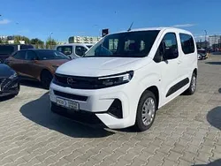 Biały Używany 2024 Opel Combo Edition+ Minivan | 89 900 zł