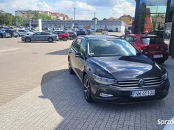 Szary Używany 2021 VW Passat Kombi | 85 999 zł (Uczciwa cena)