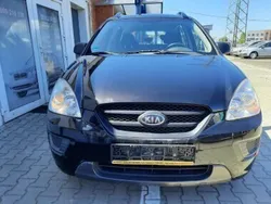 Czarny Używany 2006 Kia Carens Minivan | 10 700 zł
