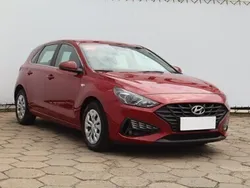 Czerwony Używany 2021 Hyundai i30 Hatchback | 53 999 zł (Dobra cena)
