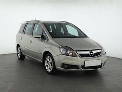 Srebrny Używany 2006 Opel Zafira Minivan | 8899 zł (Uczciwa cena)