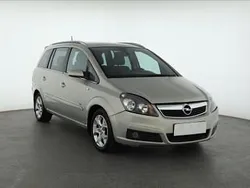 Srebrny Używany 2006 Opel Zafira Minivan | 9999 zł (Uczciwa cena)