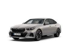 Szary oxide metalizowany Używany 2023 BMW 520 Shadowline Sedan/Limuzyna | 259 900 zł