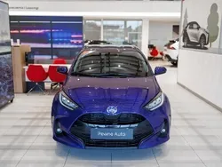 Niebieski Używany 2024 Toyota Yaris Hybrid Style Hatchback | 94 850 zł (Uczciwa cena)