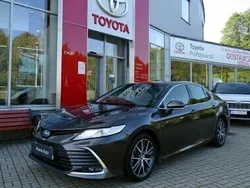 Brązowy Używany 2021 Toyota Camry Executive Sedan/Limuzyna | 162 900 zł