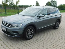 Szary (metalik) Używany 2021 VW Tiguan Allspace SUV | 82 222 zł (Dość drogi)