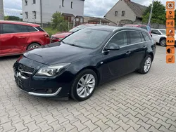 Zielony ciemny (metalik, perła) Używany 2015 Opel Insignia Kombi | 15 900 zł