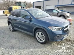 Niebieski (metalik) Używany 2021 Mercedes GLA250 SUV | 68 300 zł
