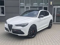 Lakier pastelowy biały z czarnym dachem alfa white Nowe 2025 Alfa Romeo Stelvio SUV | 253 540 zł