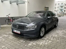 Szary Używany 2021 VW Passat Kombi | 69 900 zł (Dobra cena)