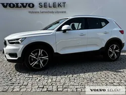 Biały Używany 2021 Volvo XC40 SUV | 134 900 zł (Super Cena)