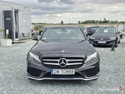 Czarny Używany 2015 Mercedes C200 AMG Sedan/Limuzyna | 49 900 zł (Dobra cena)