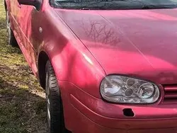 Czerwony Używany 2001 VW Golf IV Hatchback | 2700 zł (Dobra cena)