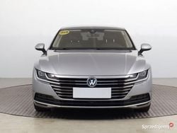 Srebrny Używany 2019 VW Arteon Sedan/Limuzyna | 104 999 zł (Dobra cena)