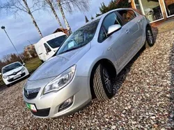 Srebrny Używany 2012 Opel Astra Hatchback | 26 900 zł (Uczciwa cena)