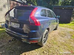 Granatowy Używany 2015 Volvo XC60 SUV | 64 000 zł (Dobra cena)
