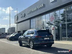 Niebieski Używany 2019 VW Touareg SUV | 275 900 zł