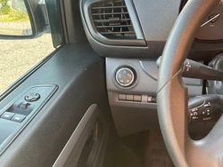 Biały Używany 2021 Citroën Jumpy Minivan | 99 000 zł (Dość drogi)