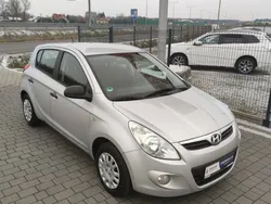 Szary (metalik) Używany 2011 Hyundai i20 Hatchback | 15 800 zł (Uczciwa cena)