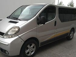 Srebrny Używany 2005 Renault Trafic Van | 22 900 zł (Uczciwa cena)