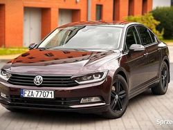 Czerwony Używany 2017 VW Passat Highline Sedan/Limuzyna | 91 999 zł