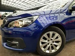 Inny kolor Używany 2019 Peugeot 308 Kombi | 44 800 zł (Uczciwa cena)