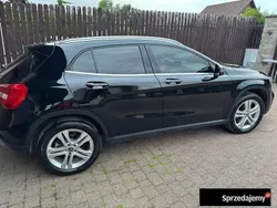 Czarny Używany 2018 Mercedes 250 SUV | 89 000 zł