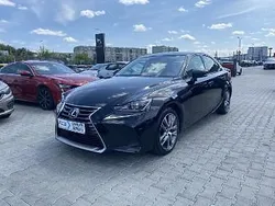 Czarny Używany 2018 Lexus IS200t Sedan/Limuzyna | 79 900 zł