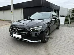 Czarny Używany 2022 Mercedes E300 Avantgarde Kombi | 169 000 zł