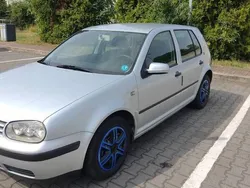 Srebrny Używany 2001 VW Golf IV Hatchback | 5700 zł (Dość drogi)