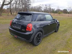 Czarny Używany 2018 Mini Cooper Hatchback | 39 000 zł (Super Cena)