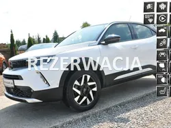 Biały (metalik, perła) Używany 2022 Opel Mokka SUV | 78 800 zł (Uczciwa cena)
