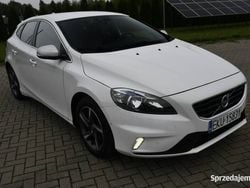 Biały Używany 2015 Volvo V40 R-Design Kombi | 36 900 zł (Uczciwa cena)