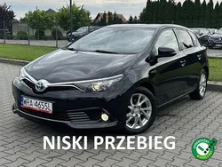Czarny Używany 2017 Toyota Auris Hybrid Hatchback | 59 900 zł (Uczciwa cena)