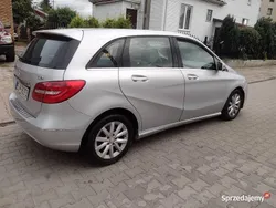 Srebrny Używany 2012 Mercedes B200 Minivan | 21 999 zł (Uczciwa cena)