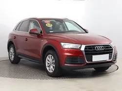 Czerwony Używany 2018 Audi Q5 SUV | 113 999 zł (Dość drogi)