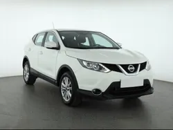 Biały Używany 2016 Nissan Qashqai SUV | 43 999 zł (Dobra cena)