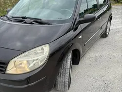 Czarny Używany 2004 Renault Scénic II Minivan | 4600 zł (Uczciwa cena)
