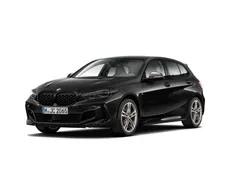 Czarny szafir metalizowany Używany 2024 BMW M135 Comfort Edition Hatchback | 194 900 zł (Uczciwa cena)