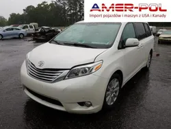Biały Używany 2017 Toyota Sienna XLE Minivan | 82 000 zł