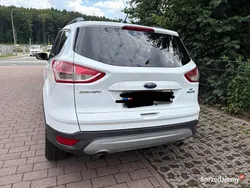 Biały Używany 2016 Ford Escape SUV | 49 900 zł (Dość drogi)