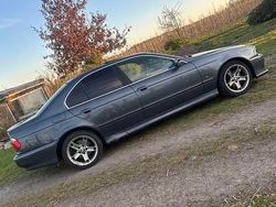 Używany 2000 BMW 523 Sport Line | 10 800 zł