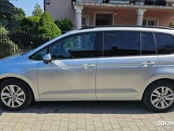 Srebrny Używany 2009 VW Touran Business Minivan | 69 000 zł