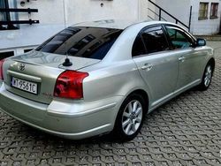 Srebrny Używany 2005 Toyota Avensis Sedan/Limuzyna | 9300 zł (Drogi)