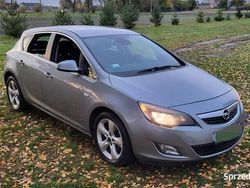 Używany 2010 Opel Astra Hatchback | 16 900 zł